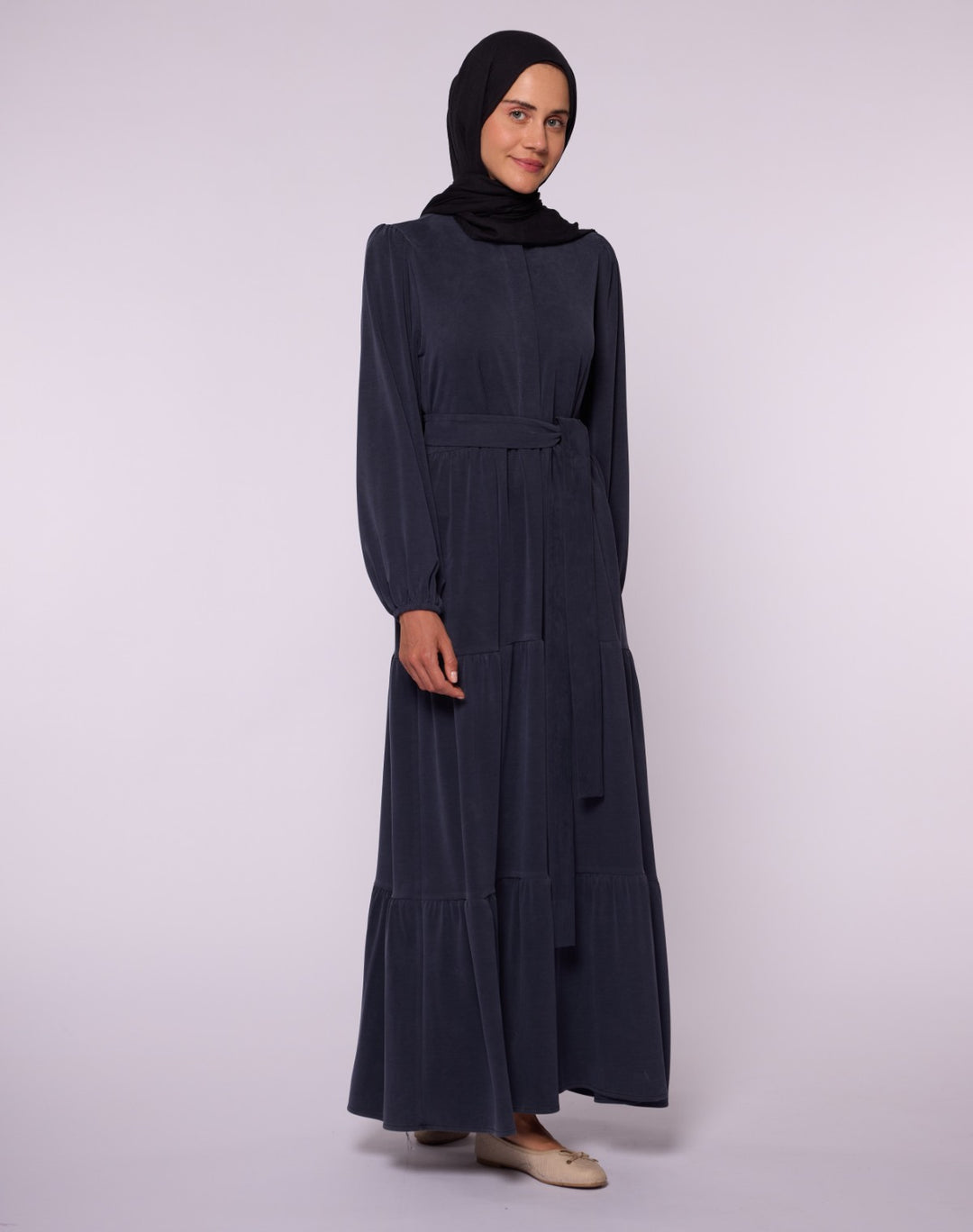 Kemer Detaylı Pileli Uzun Kadın Elbise