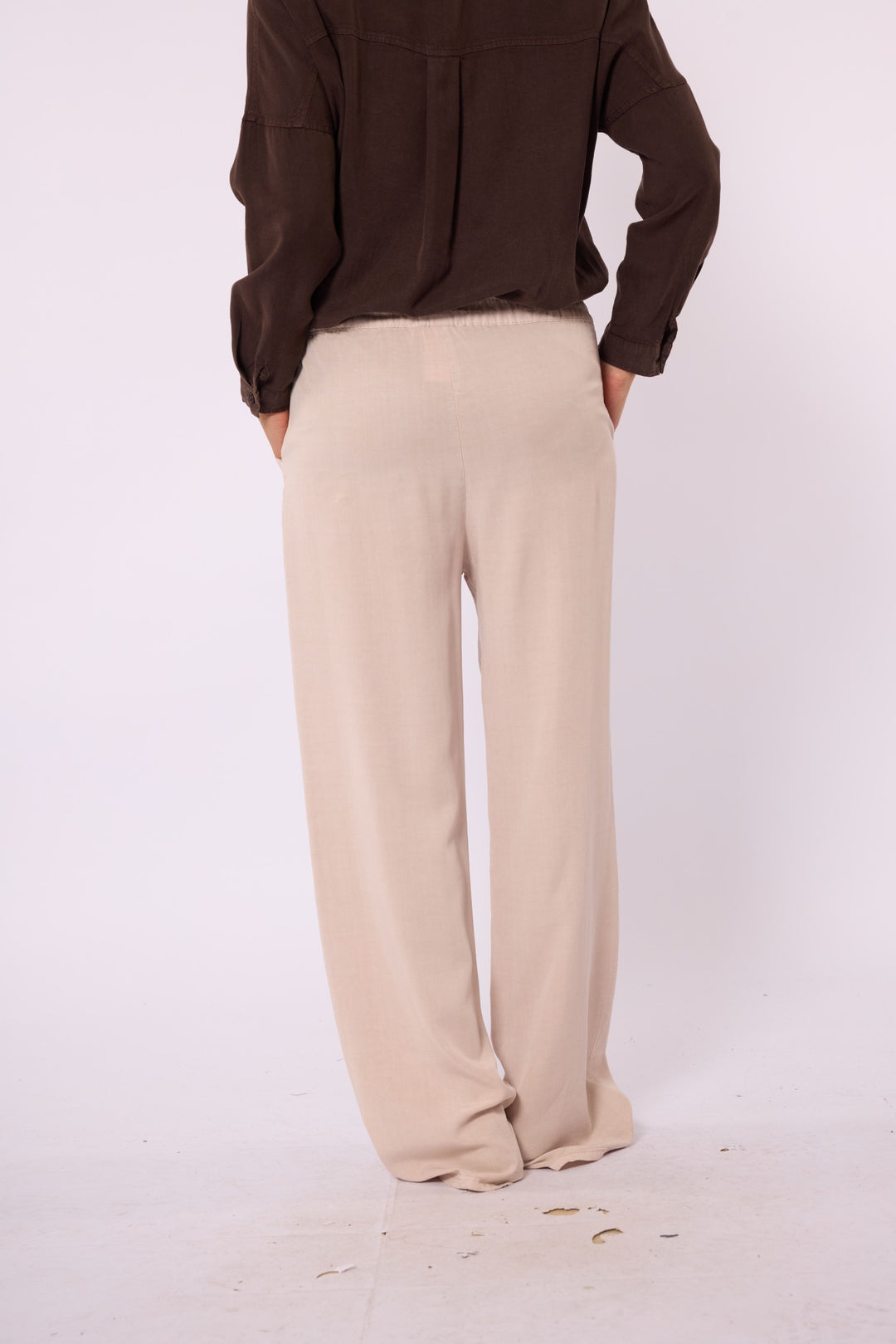 Tencel Kumaş Lastikli Bol Kesim Pantolon