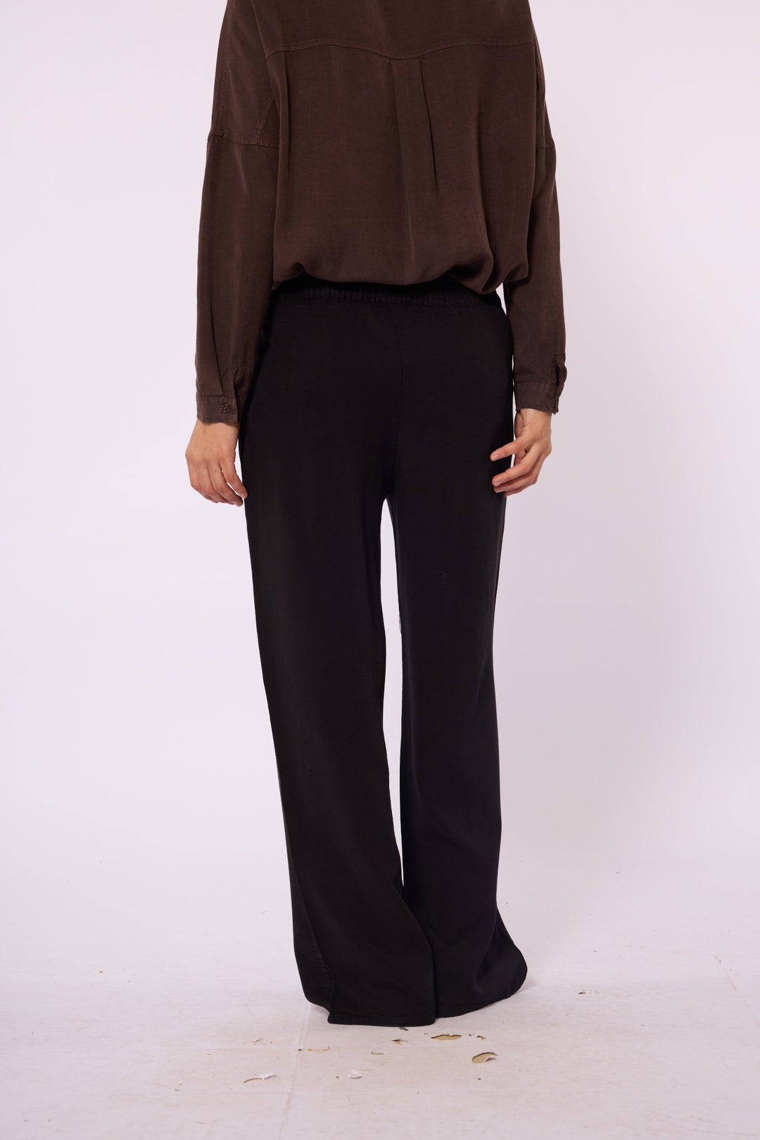 Tencel Kumaş Lastikli Bol Kesim Pantolon