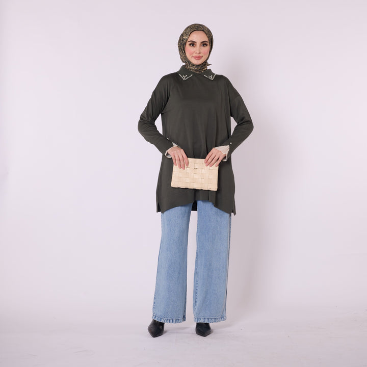Polo Yaka Taş Detaylı Triko Tunik