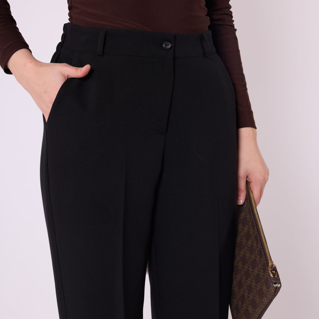 Beli Lastikli Kumaş Görünümlü Düz Paça Pantolon