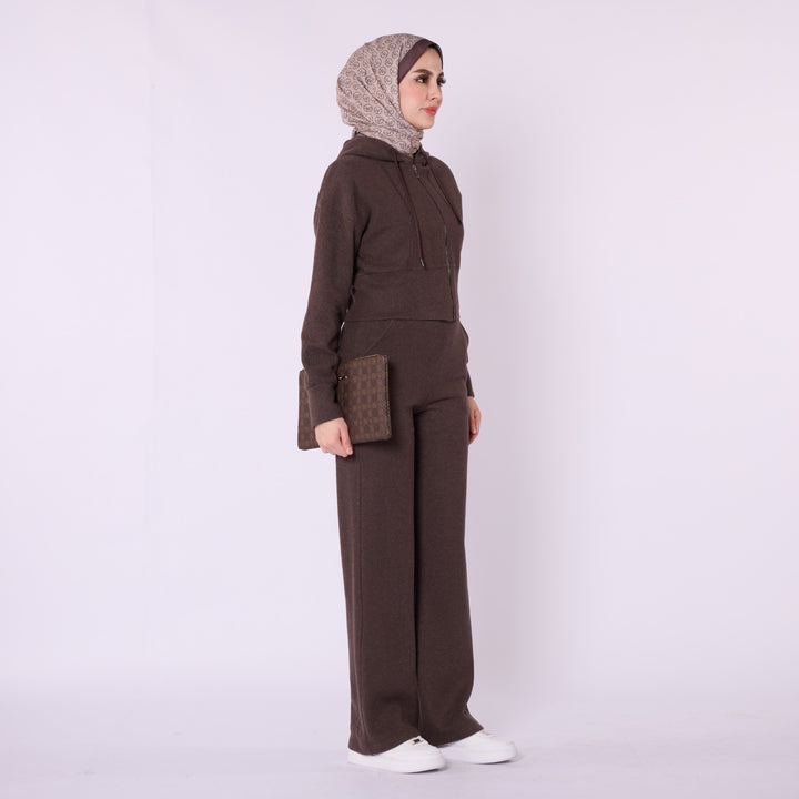 Kapüşonlu Crop Sweatshirt ve Bol Paça Pantolon İkili Takım