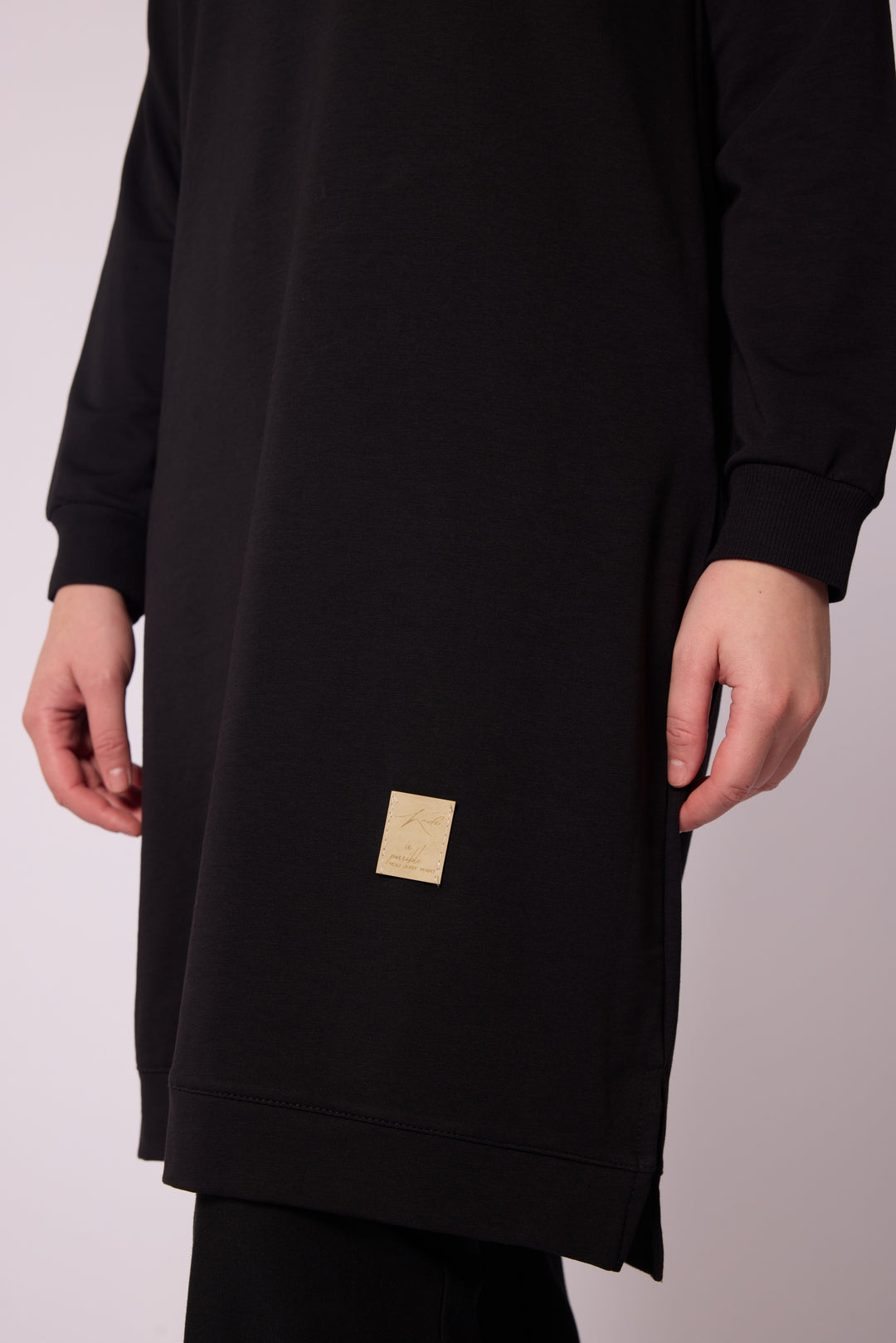 Minimal Tasarımlı Uzun Rahat Kesim Tunik