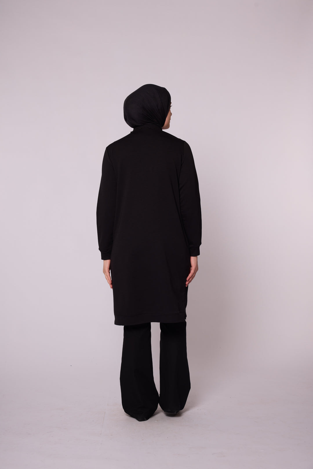 Minimal Tasarımlı Uzun Rahat Kesim Tunik