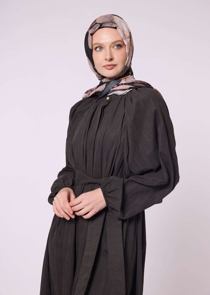 Büzgü Detaylı Reglan Kol İnci Düğmeli Elbise
