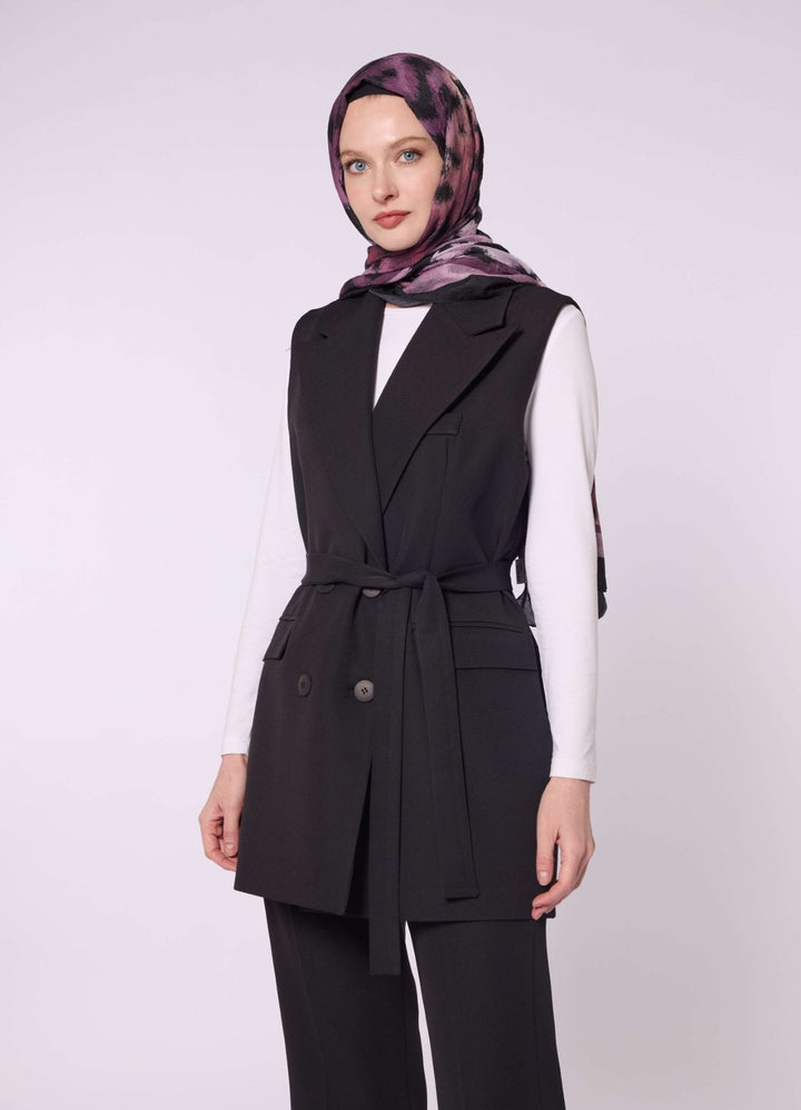 Kruvaze Bel Bağcıklı Yelekli Pantolonlu Takım