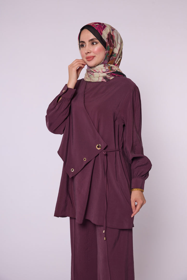 Kuş Gözü Detaylı Kuşaklı Pantolonlu Takım