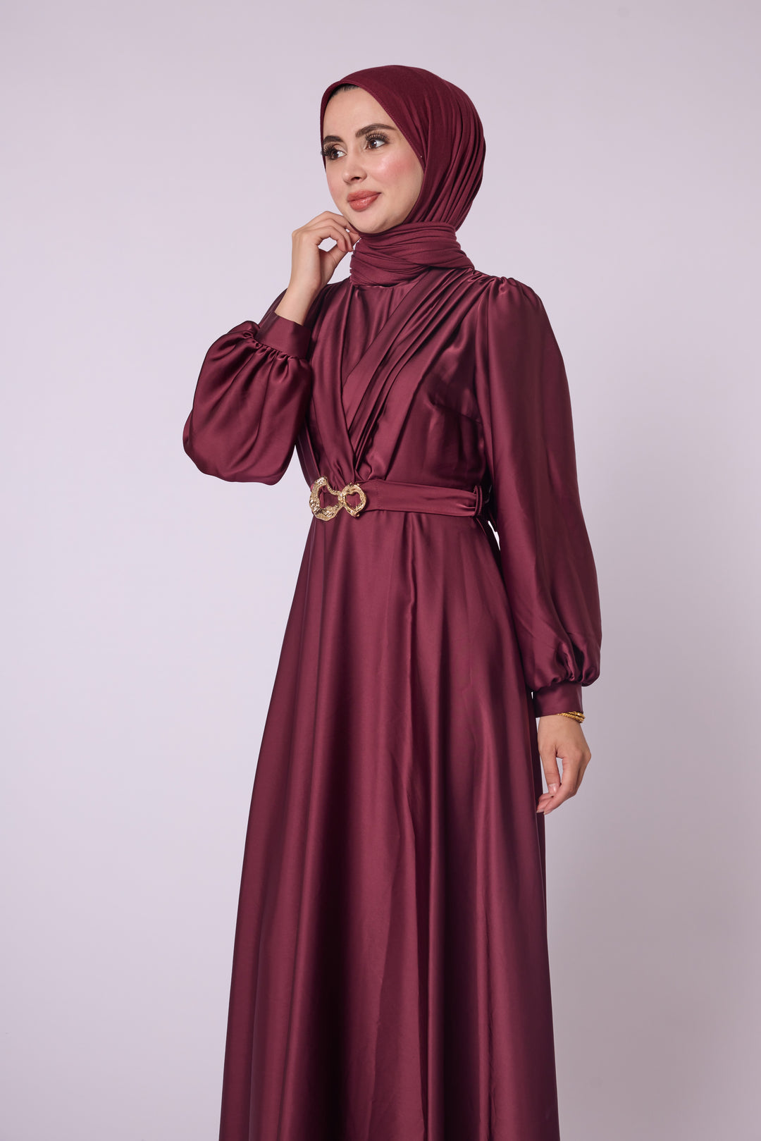 Altın Tokalı Siyah Uzun Elbise – Model Abacı Giyim