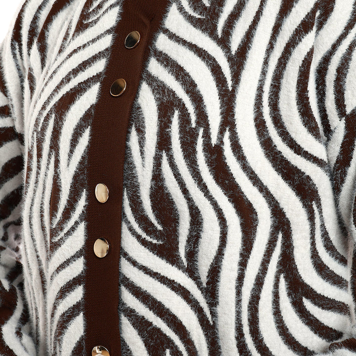Zebra Desenli Boğazlı Parlak Düğme Detaylı Triko Hırka ABACI Online Türkiye