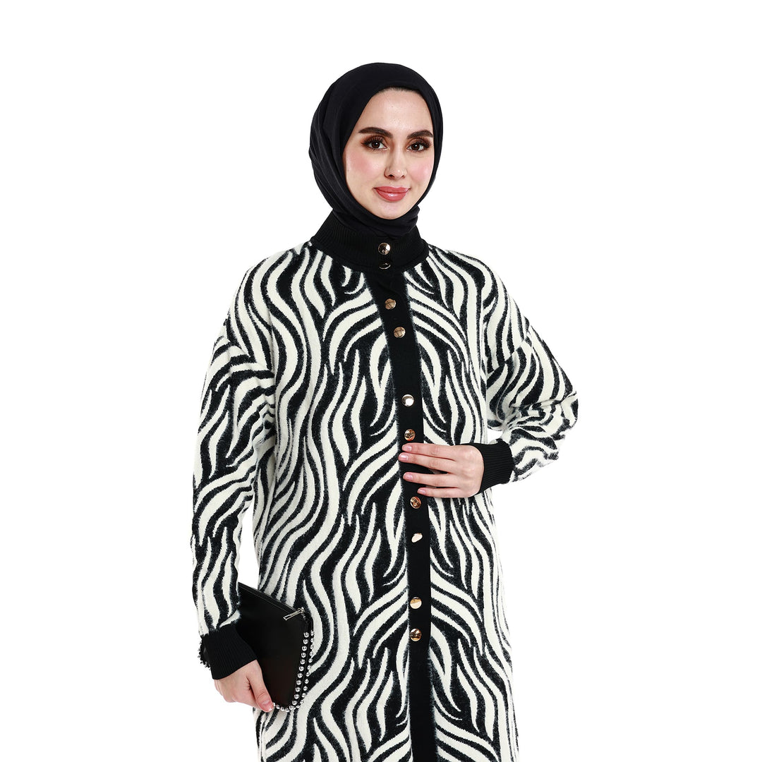 Zebra Desenli Boğazlı Parlak Düğme Detaylı Triko Hırka ABACI Online Türkiye