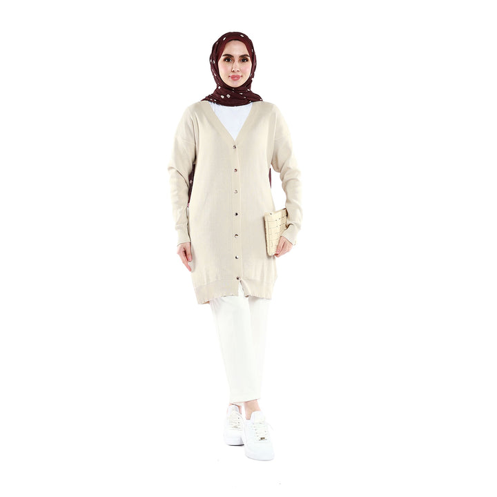 Oversize V Yaka Triko Parlak Metal Düğme Detaylı