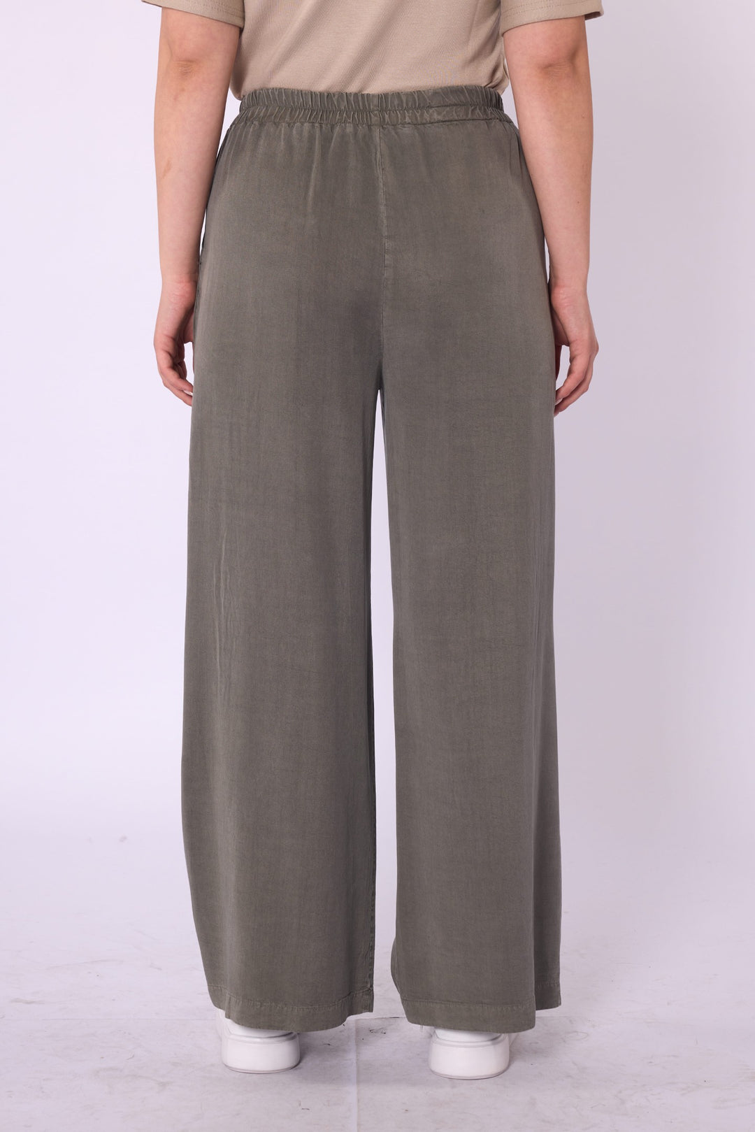 Tencel Kumaş Beli Lastikli Bol Paça Düz Pantolon