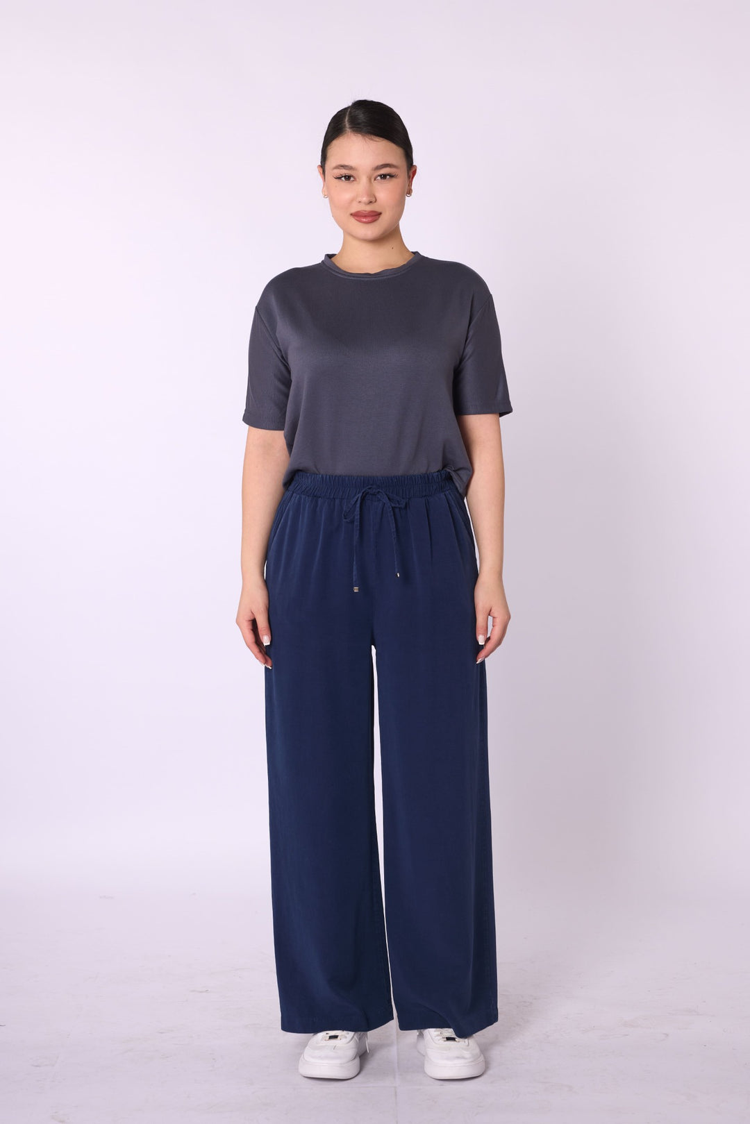 Tencel Kumaş Beli Lastikli Bol Paça Düz Pantolon