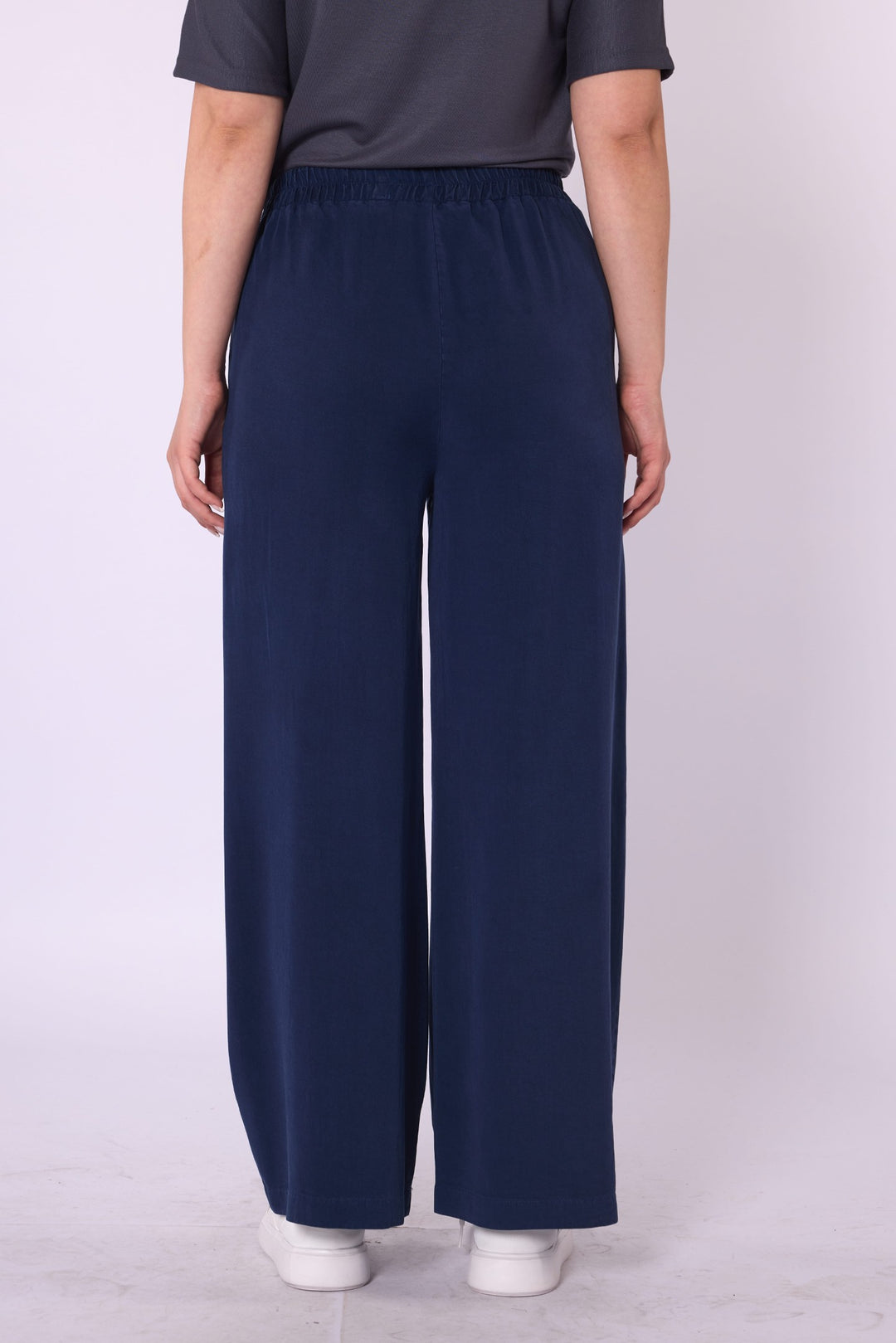 Tencel Kumaş Beli Lastikli Bol Paça Düz Pantolon